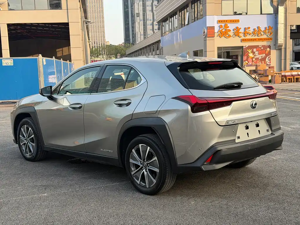 Lexus UX New Energy — миниатюра 12