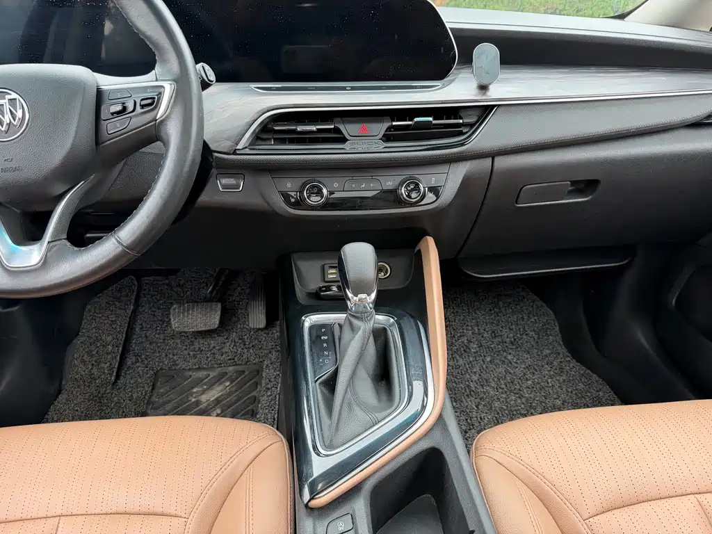Buick GL6 — миниатюра 18