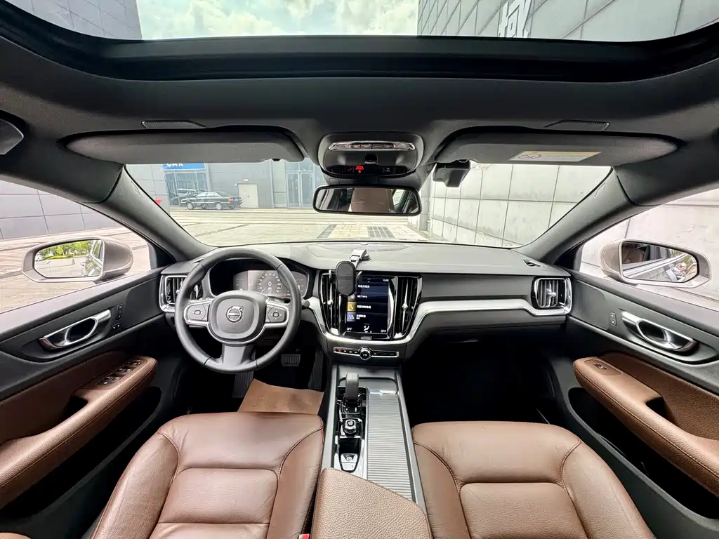 Volvo S60 — миниатюра 5