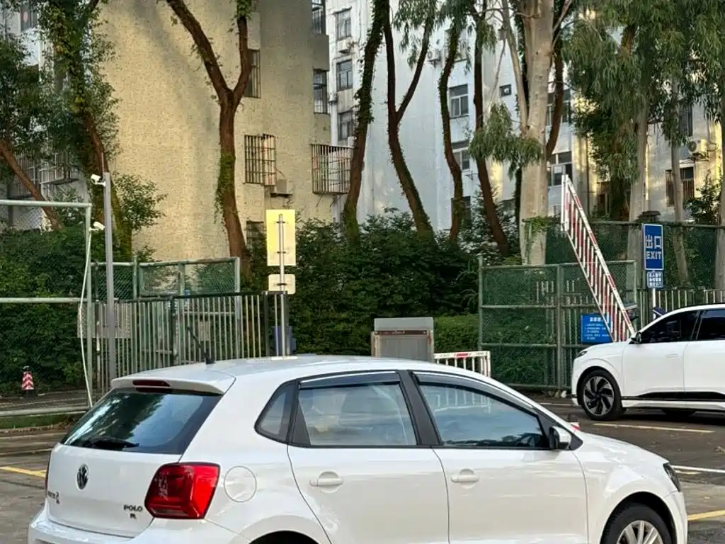 Volkswagen Polo — миниатюра 7