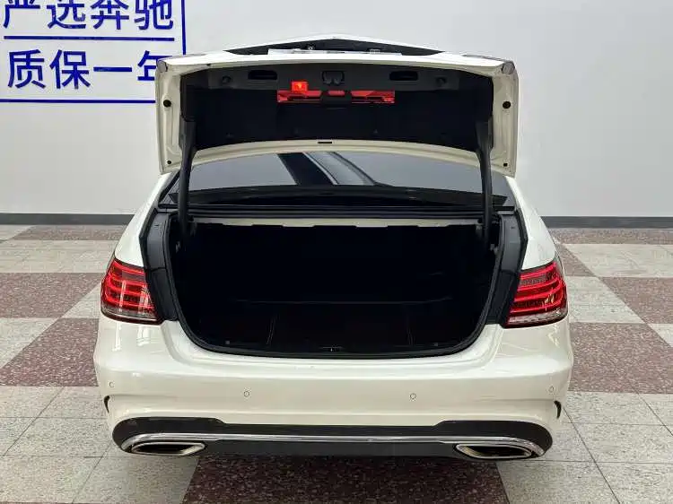 Mercedes-Benz E-Class — миниатюра 31