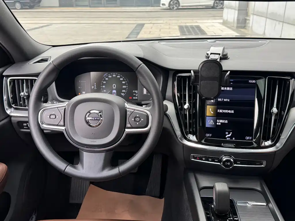 Volvo S60 — миниатюра 43