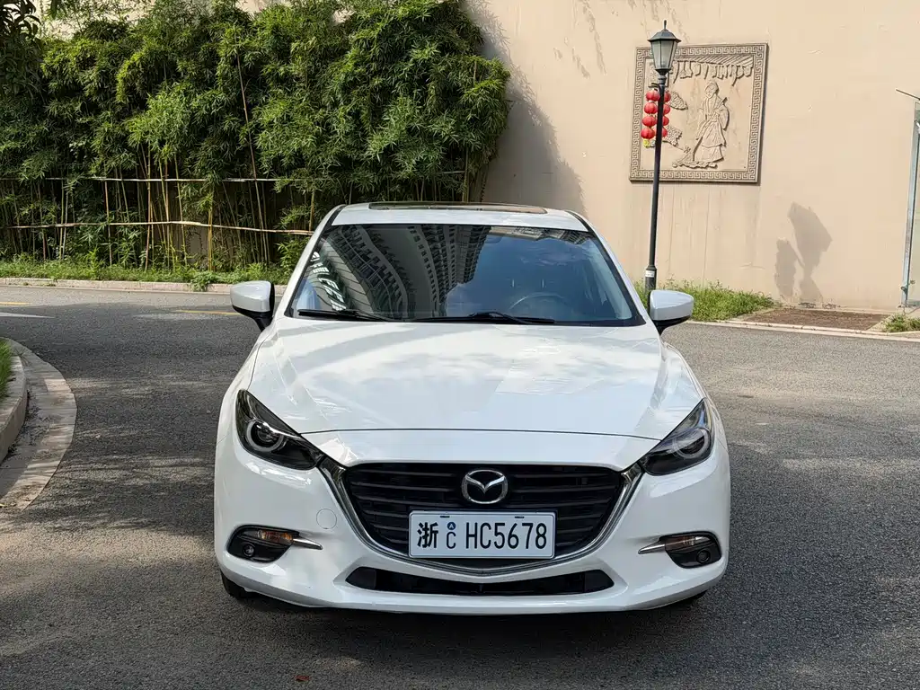 Mazda 3 Axela — миниатюра 2