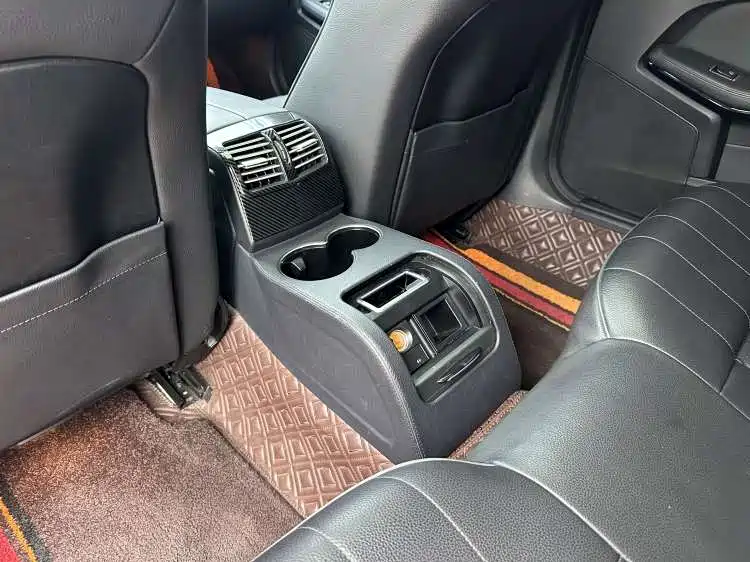 Mercedes-Benz E-Class — миниатюра 25