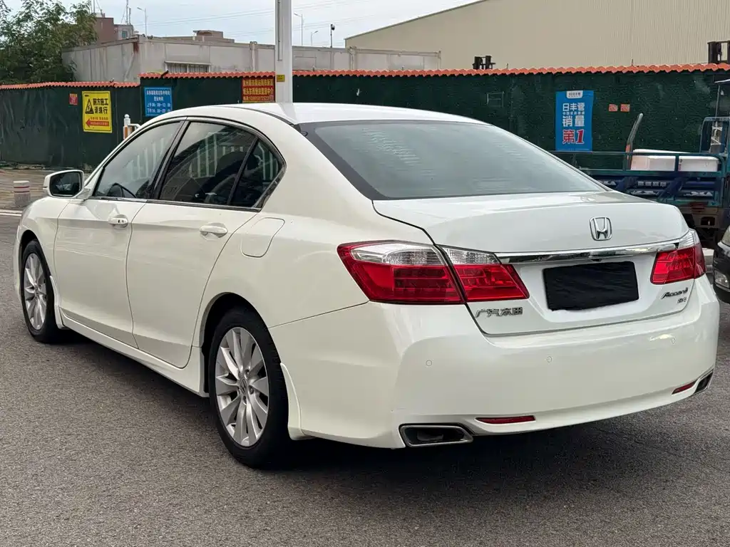 Honda Accord — миниатюра 7