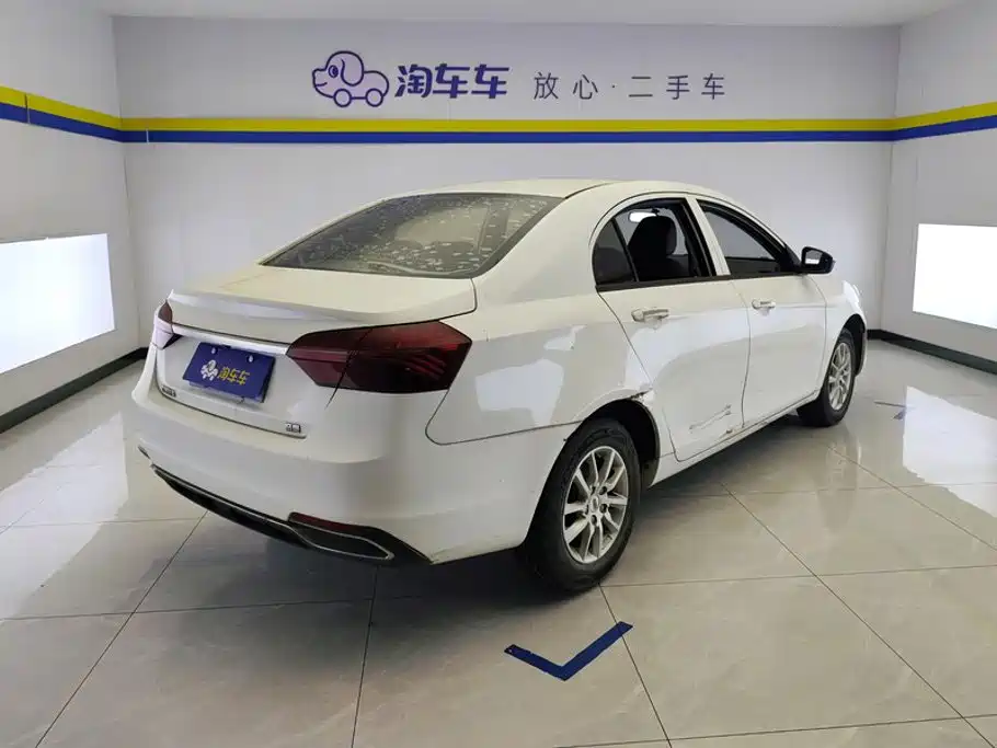 Geely Emgrand — миниатюра 3