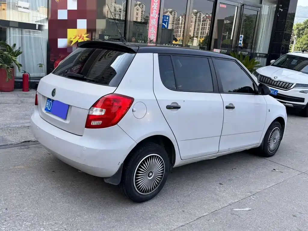 Skoda Fabia — миниатюра 4