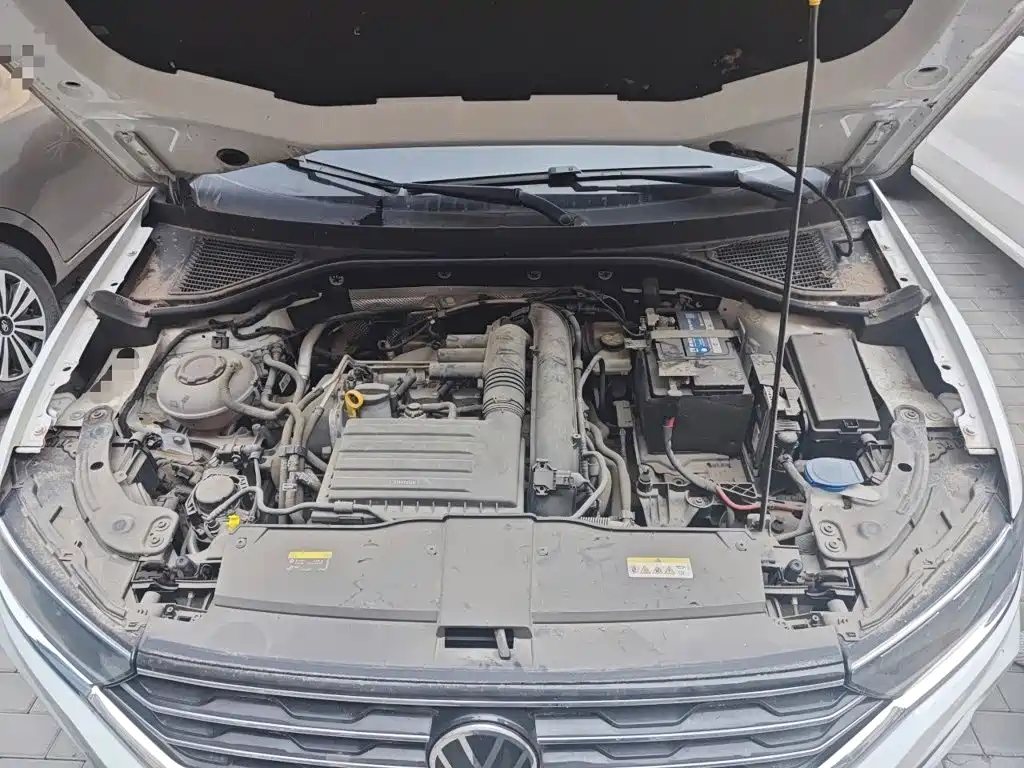 Volkswagen T-Roc — миниатюра 16