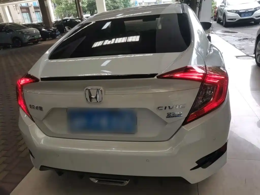 Honda Civic — миниатюра 6