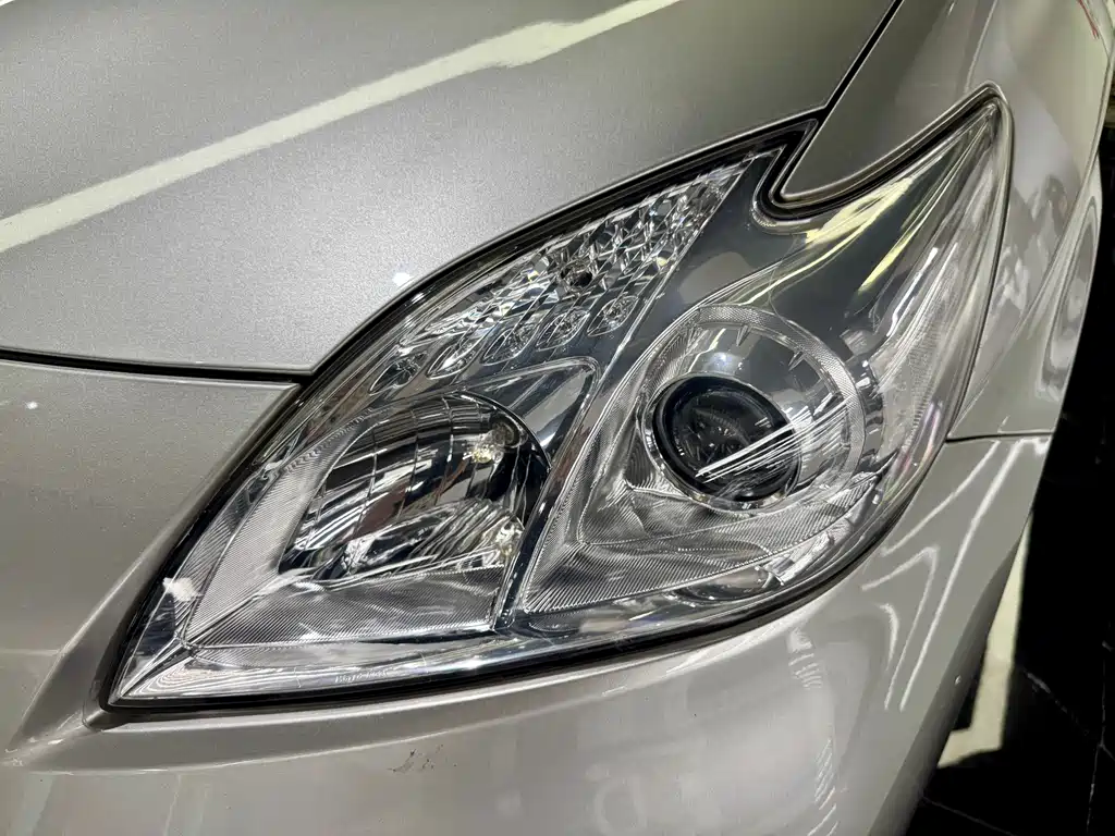 Toyota Prius — миниатюра 23