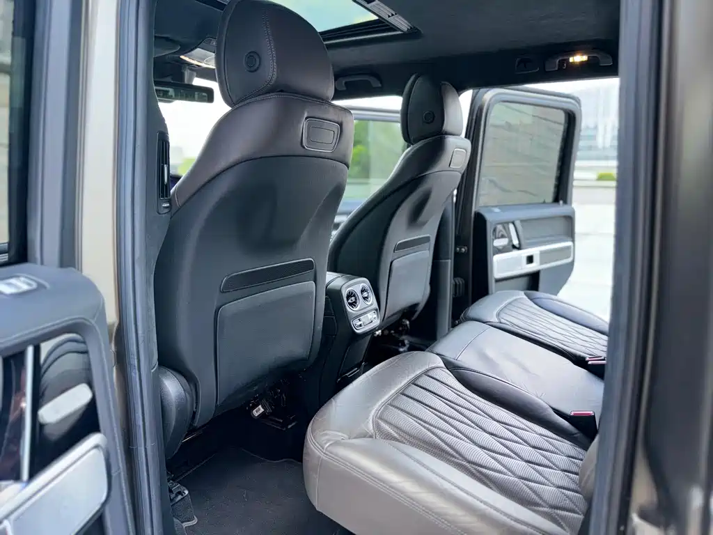 Mercedes-Benz G-Class — миниатюра 8