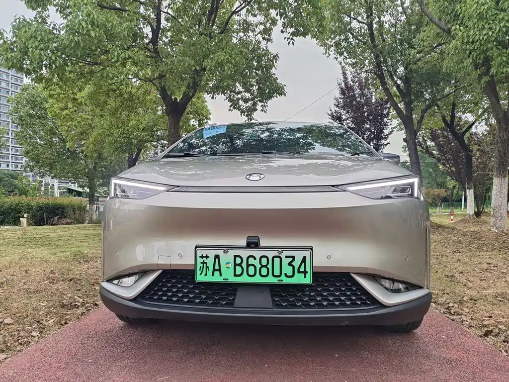Hycan Z03 2022 620km 160kW 76.8kWh