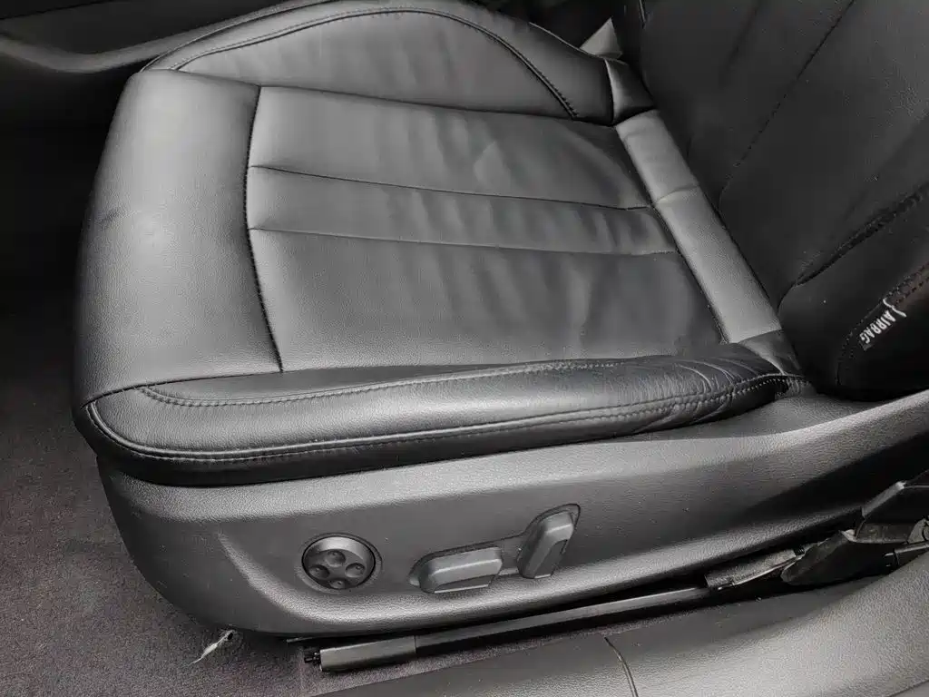 Audi A4L — миниатюра 20