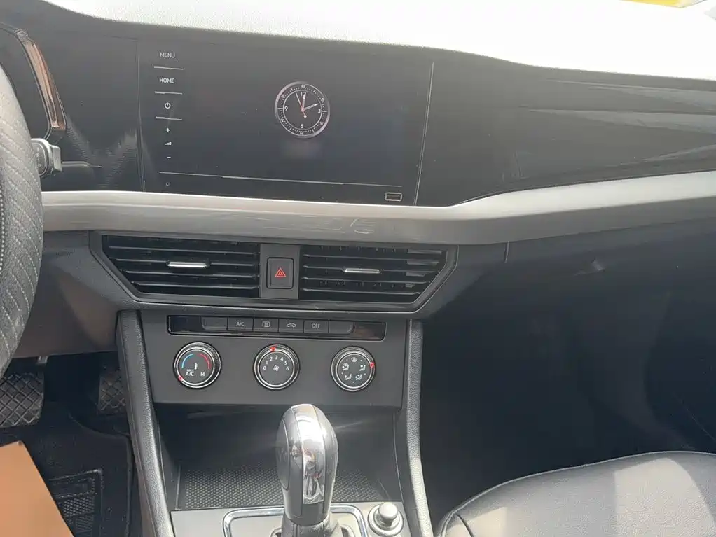 Volkswagen Bora 2021 1.5L AT Fashion Smart Connect