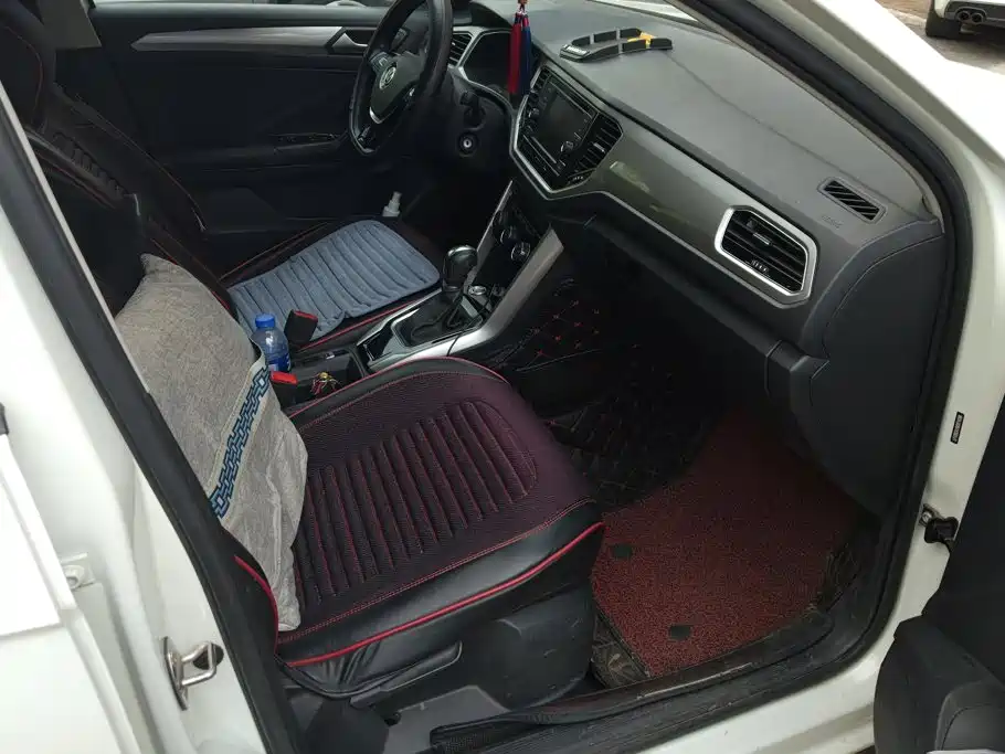 Volkswagen T-Roc — миниатюра 8