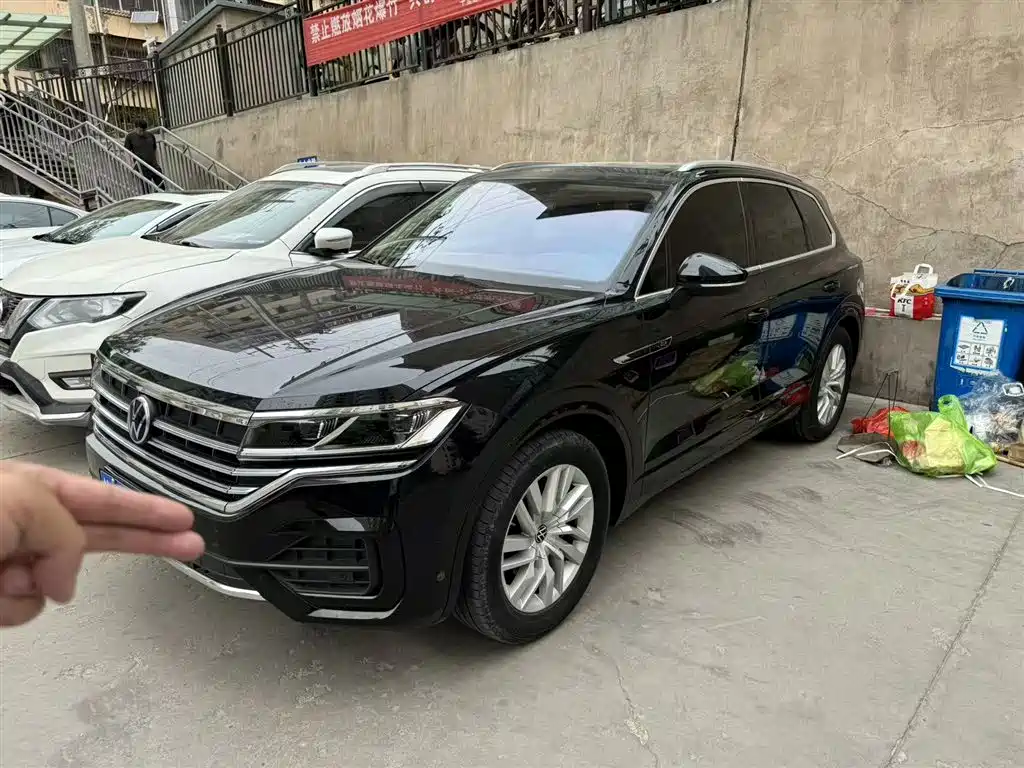 Volkswagen Touareg 2023 2.0TSI
