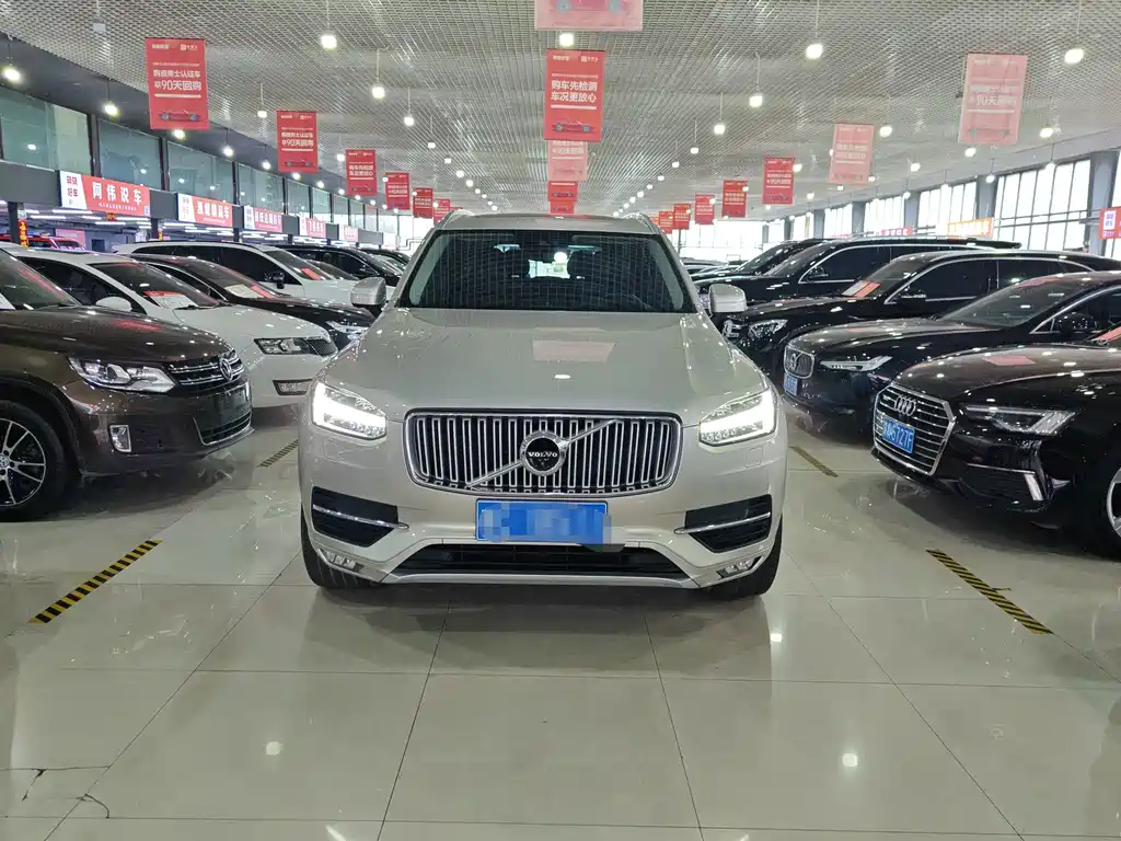 Volvo XC90 — миниатюра 2