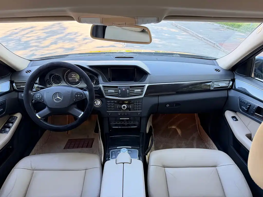 Mercedes-Benz E-Class E 2010 E 300 L Fashion