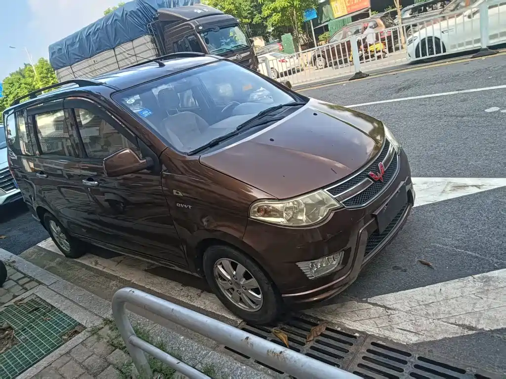 Wuling Hongguang — миниатюра 2