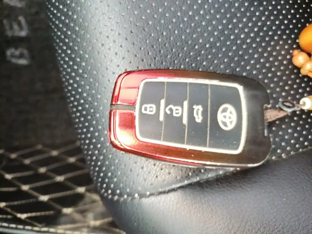 Toyota Corolla — миниатюра 12