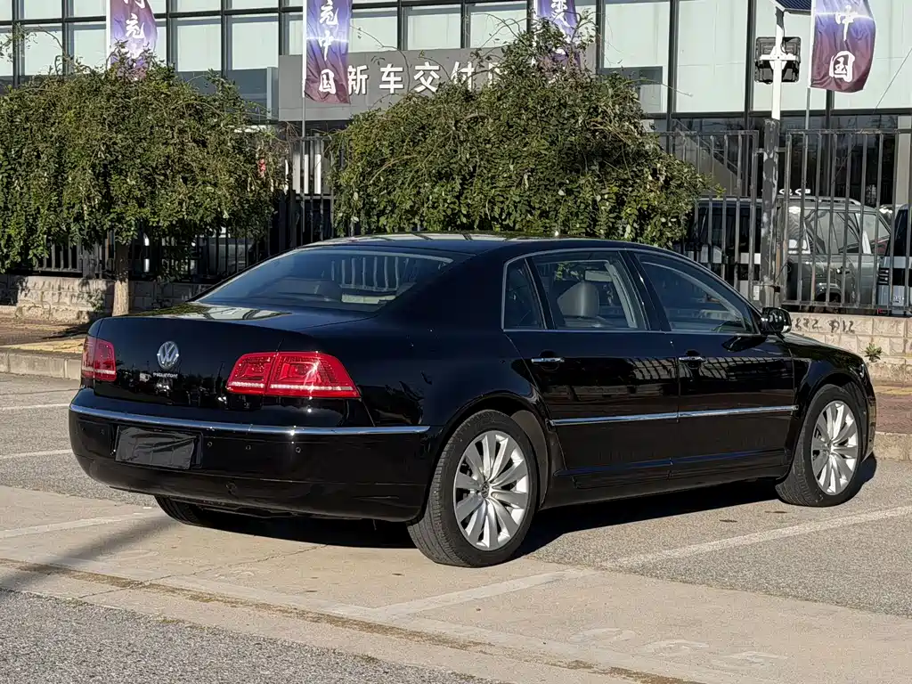 Volkswagen Phaeton — миниатюра 4