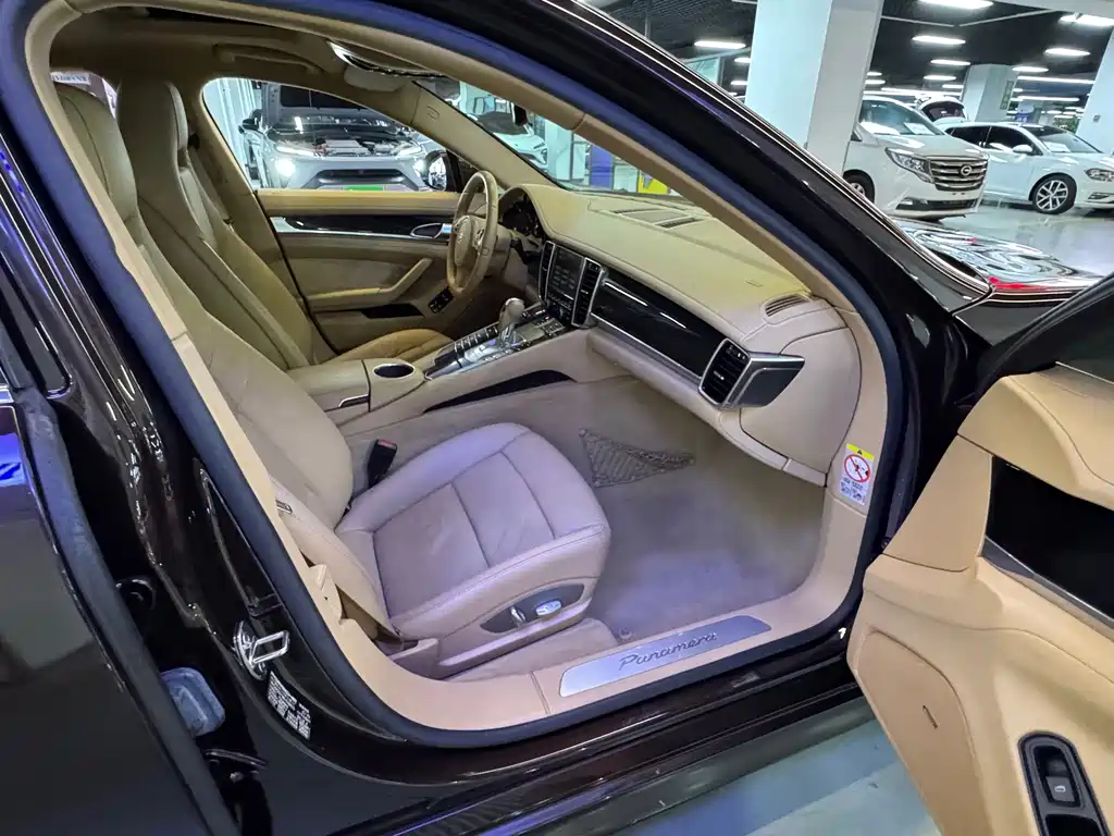 Porsche Panamera — миниатюра 23