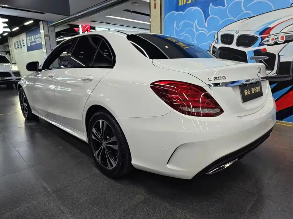 Mercedes-Benz C-Class — миниатюра 3