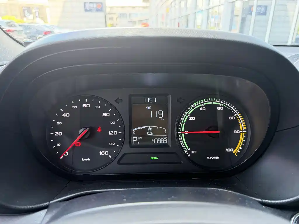 Roewe Clever — миниатюра 10