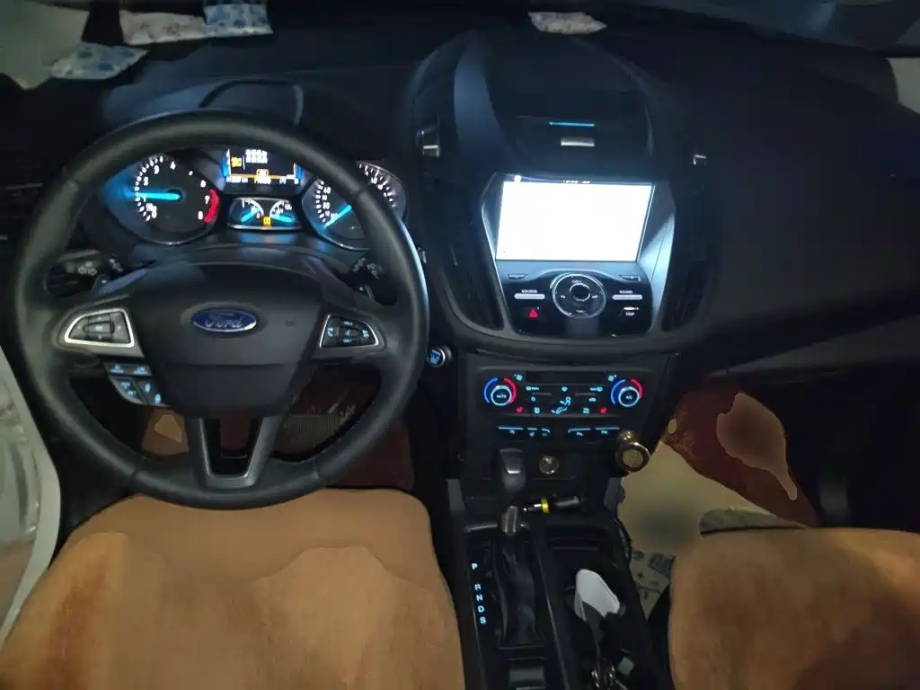 Ford Kuga — миниатюра 5