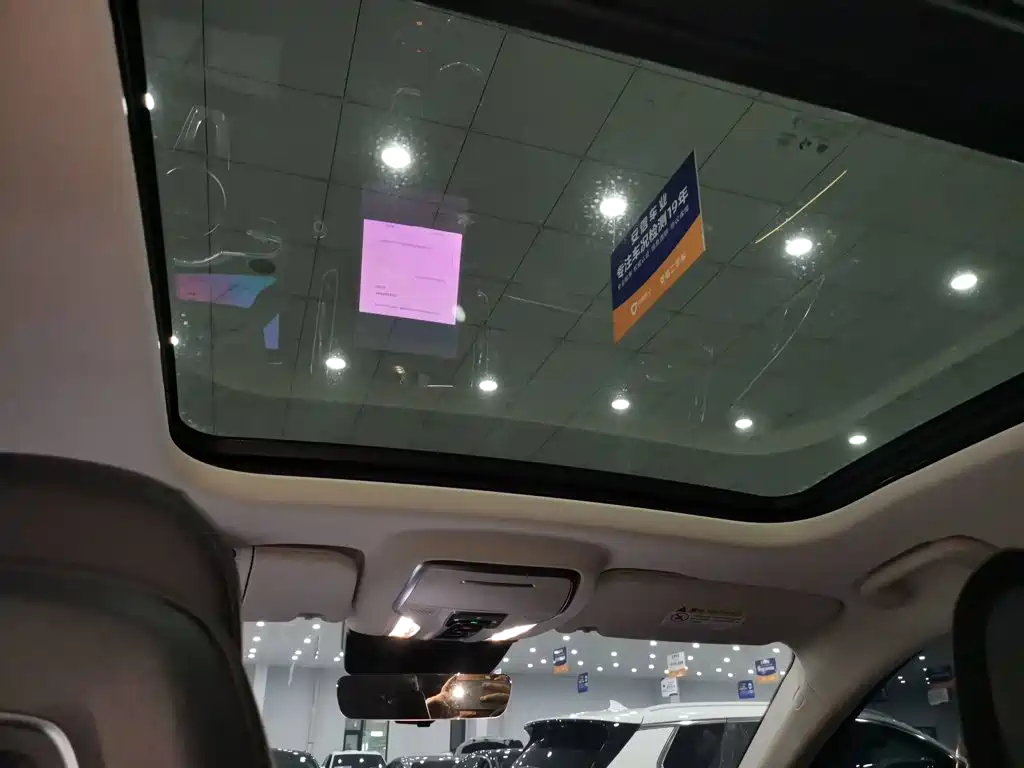 Hongqi HS3 PHEV 2024 115km