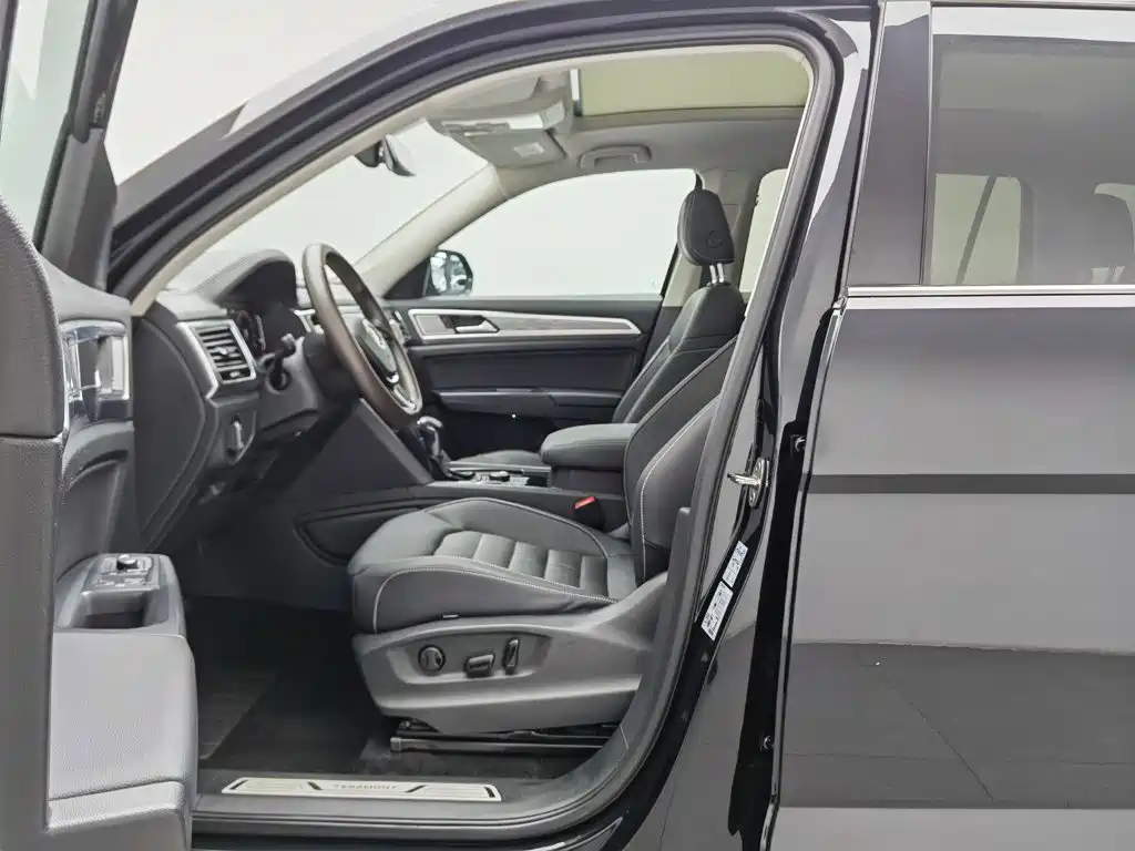 Volkswagen Teramont — миниатюра 10