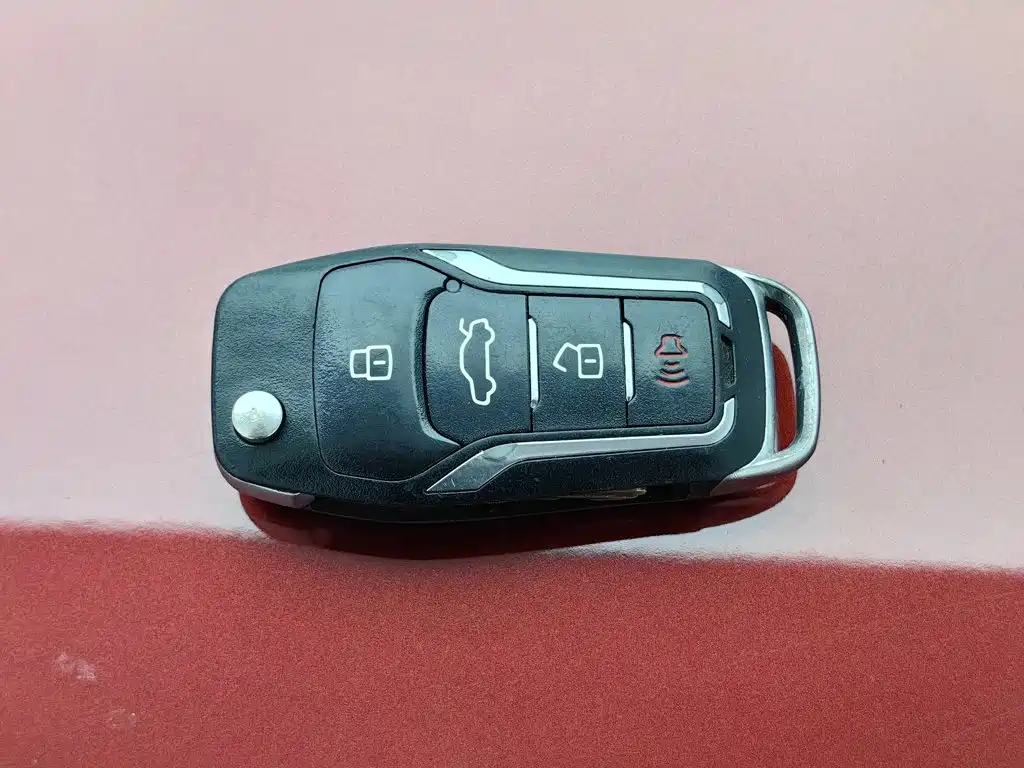 Nissan Tiida — миниатюра 19