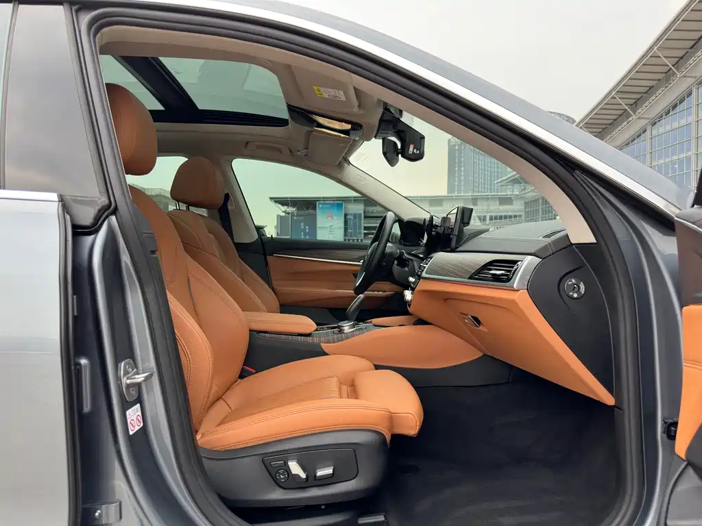 BMW 6 Series GT — миниатюра 11