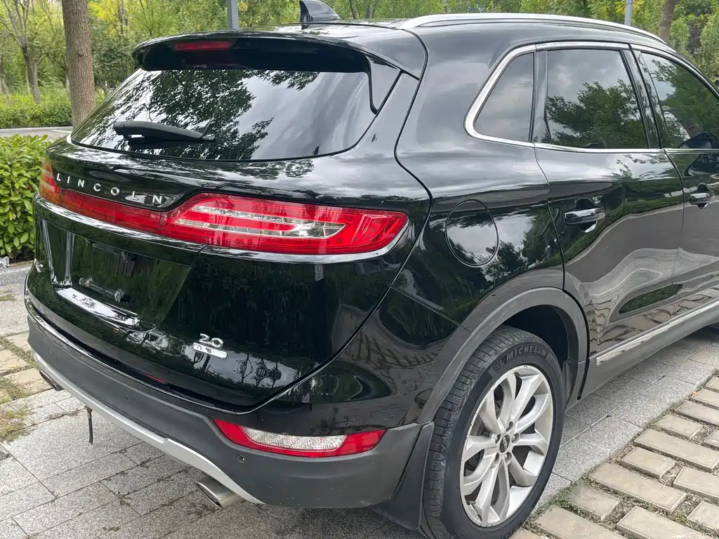 Lincoln MKC — миниатюра 18