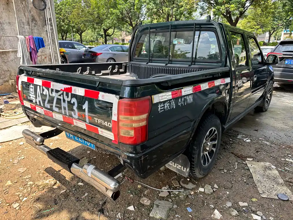 Isuzu Pickup — миниатюра 4