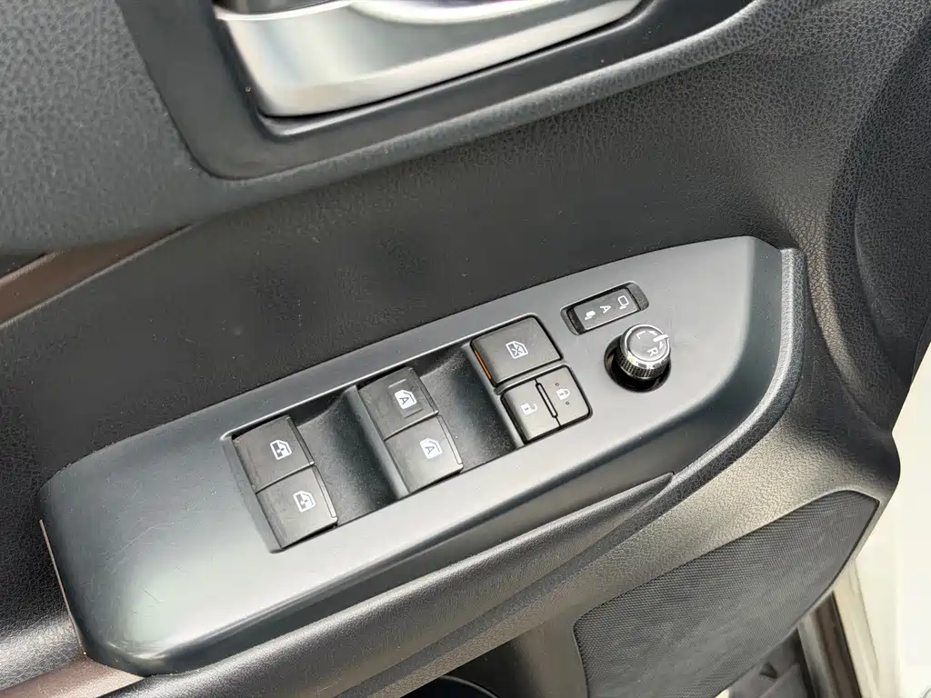 Toyota Highlander — миниатюра 9