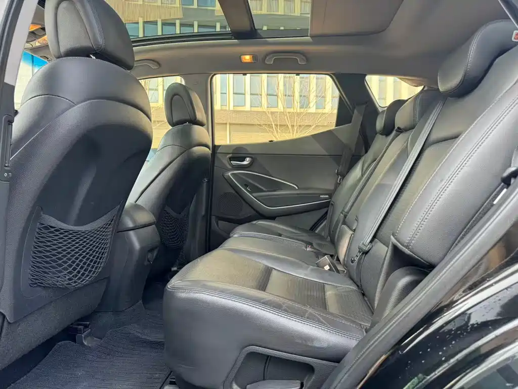 Hyundai Santa Fe — миниатюра 6