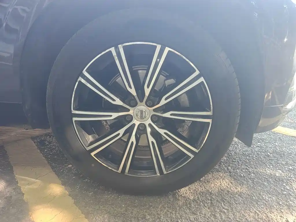 Volvo XC60 — миниатюра 8