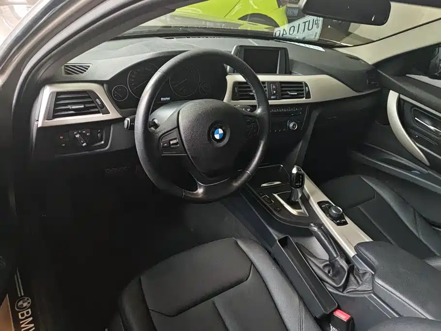 BMW 3 Series — миниатюра 12