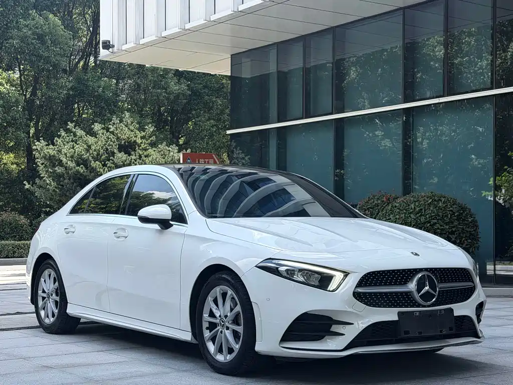 Mercedes-Benz A-Class — миниатюра 2