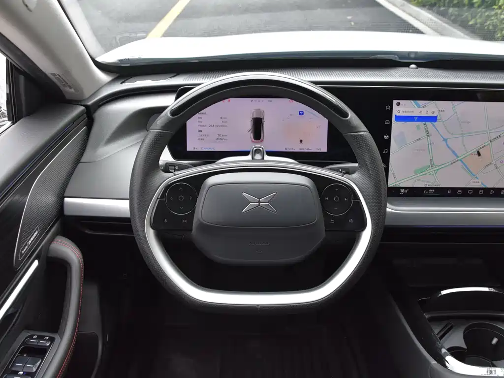 XPeng P7 — миниатюра 15