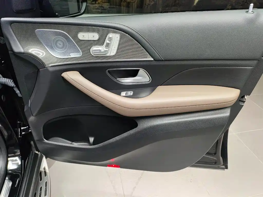 Mercedes-Benz GLE Coupe AMG — миниатюра 12
