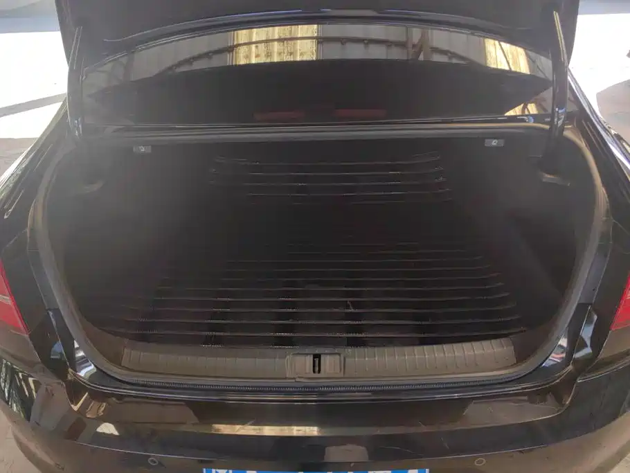 Volkswagen Magotan — миниатюра 4