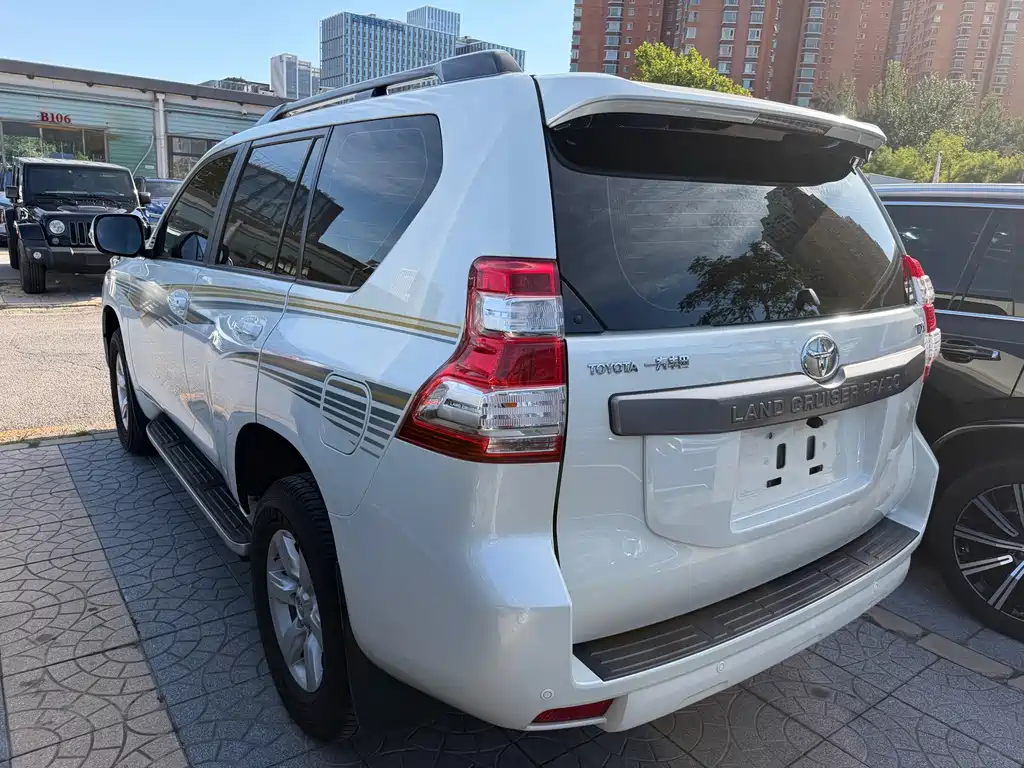 Toyota Prado — миниатюра 4