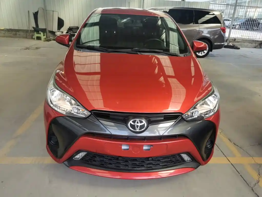 Toyota Yaris L — миниатюра 3
