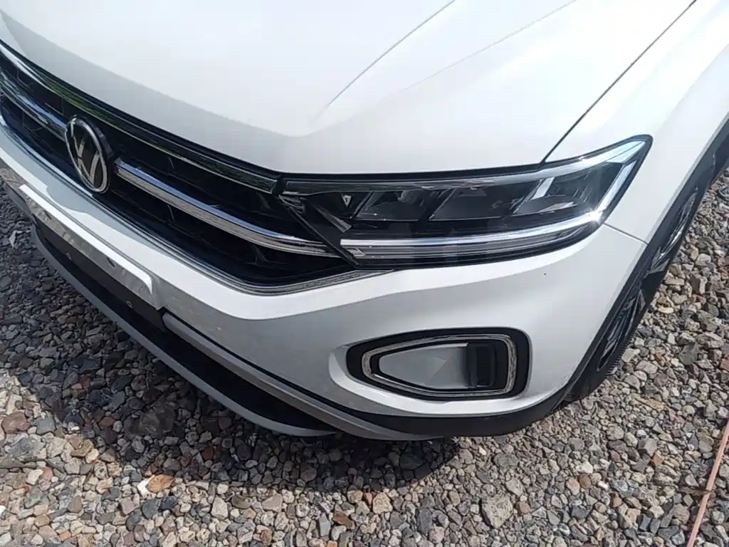 Volkswagen T-Roc — миниатюра 24
