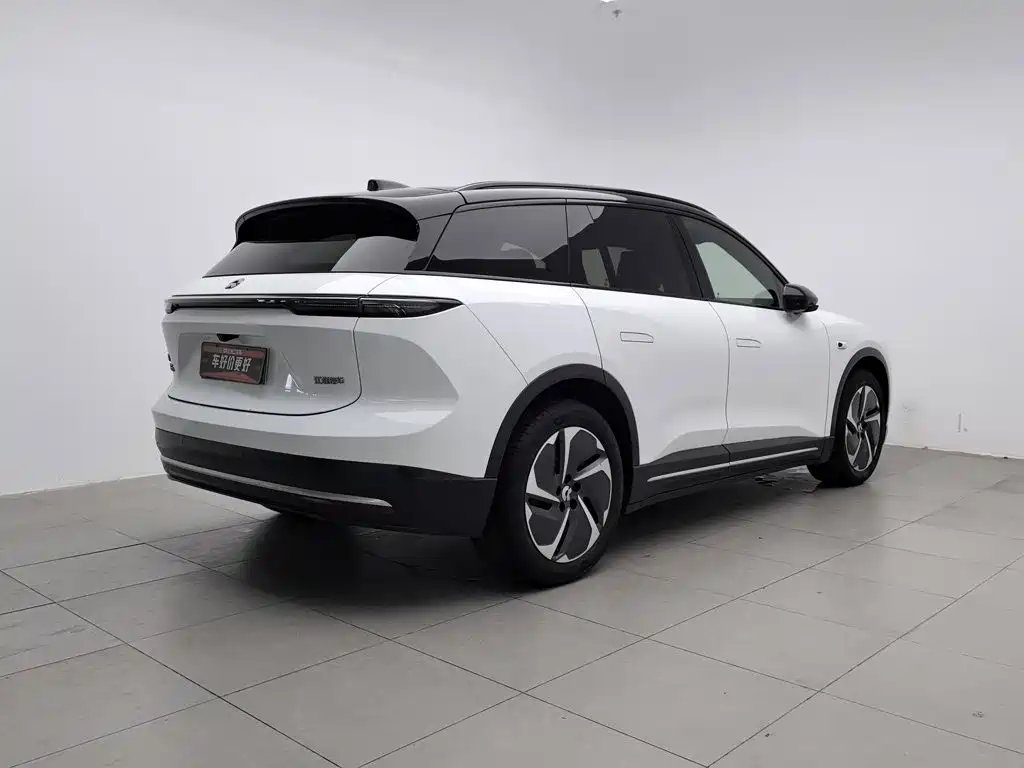 NIO ES6 — миниатюра 2