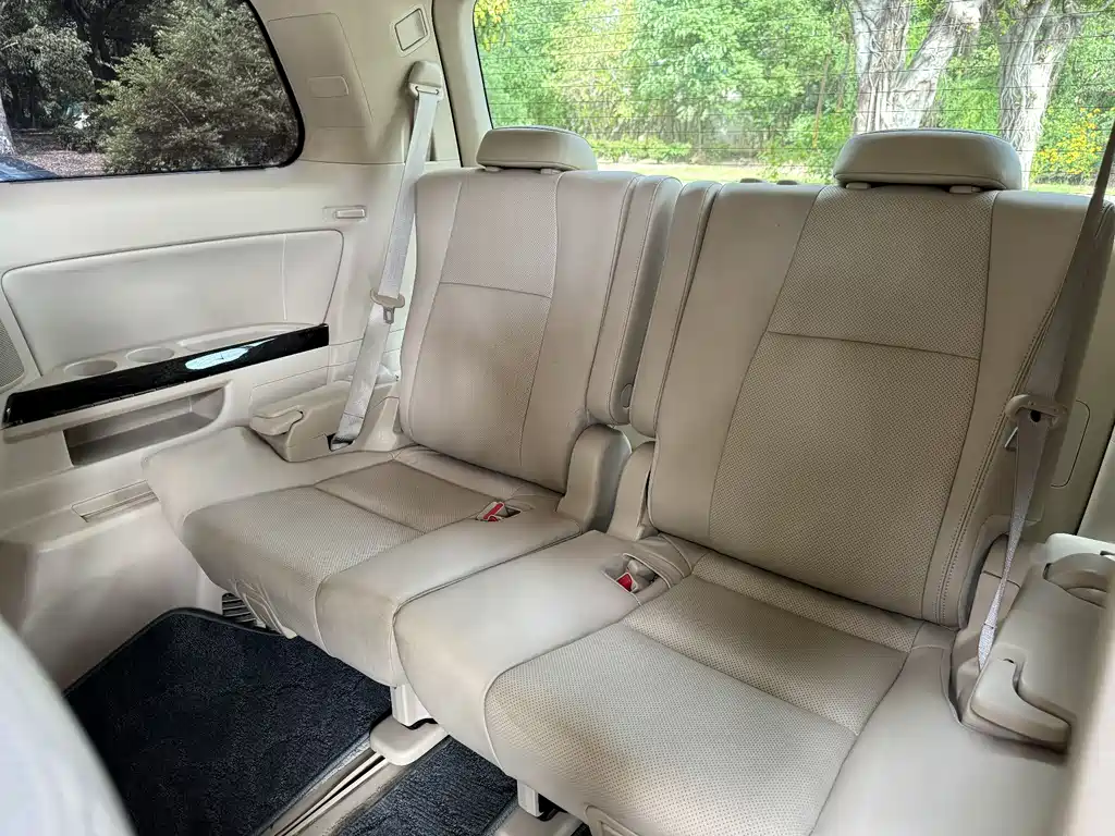 Toyota Alphard 2012 3.5L Luxury
