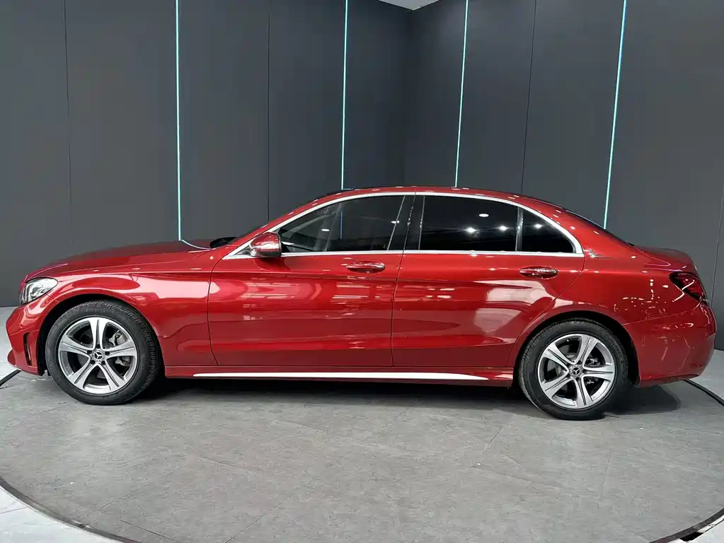 Mercedes-Benz C-Class — миниатюра 4