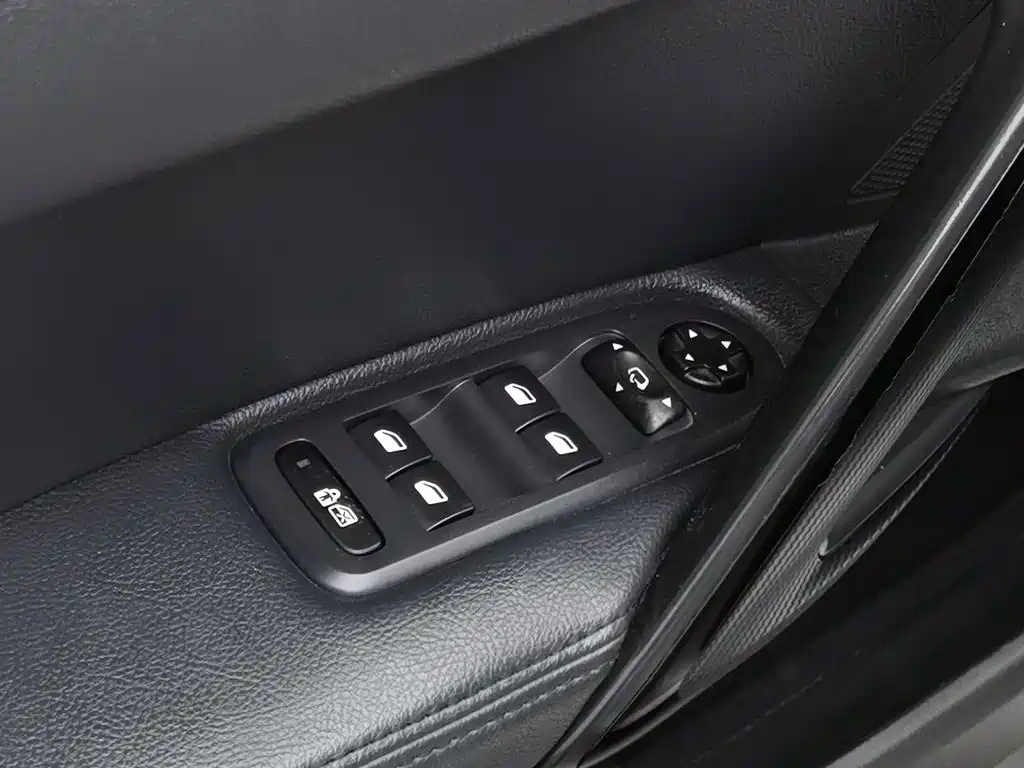 Peugeot 508 — миниатюра 9